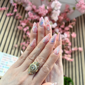 die-schnsten-nageldesigns-2025-auffllig-elegante-designs-fr-deine-ngel
