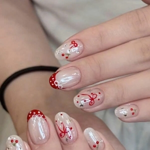 merry-christmas-nails-2025-festliche-nagelideen-profi-anleitung