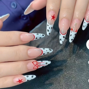 nicht-nur-ngel-ein-statement-trendige-stiletto-nails-bei-ruby-nails-rostock